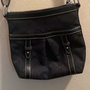 Nine West Crossbody purse. Black with logo. White stitching. Silver hardware GUC